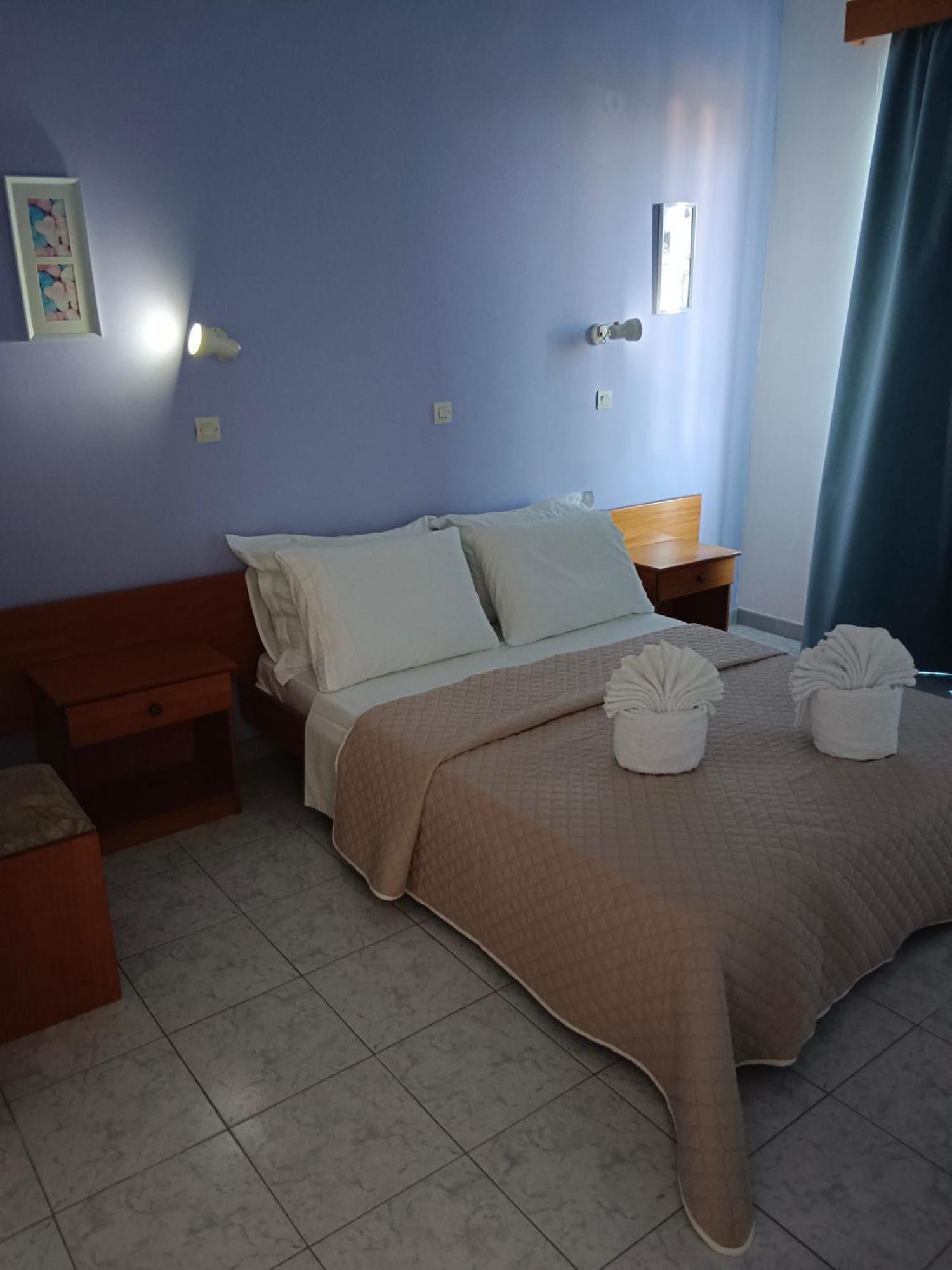 Pyrgos Hotel Apartments Кремасті Екстер'єр фото