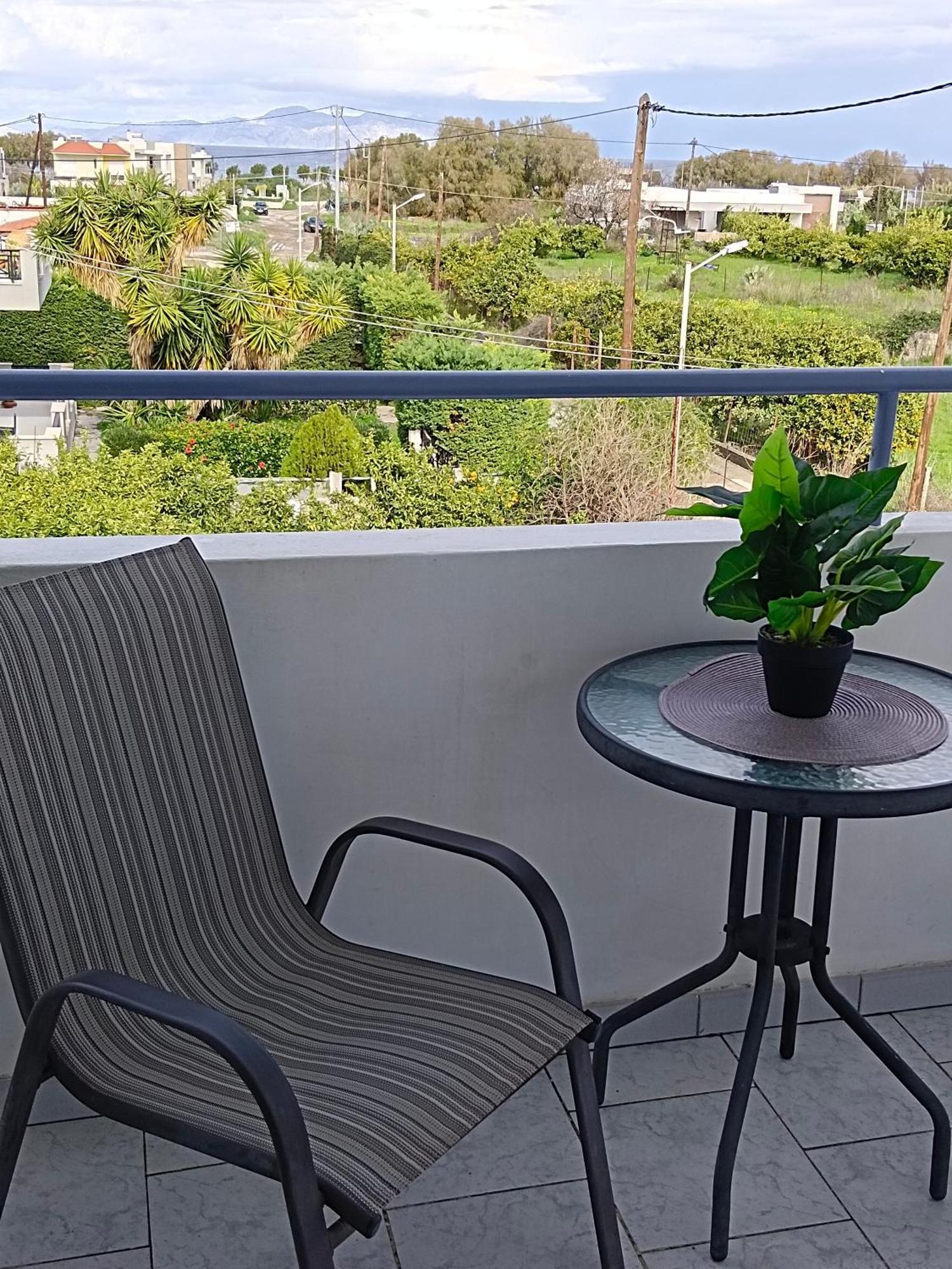 Pyrgos Hotel Apartments Кремасті Екстер'єр фото