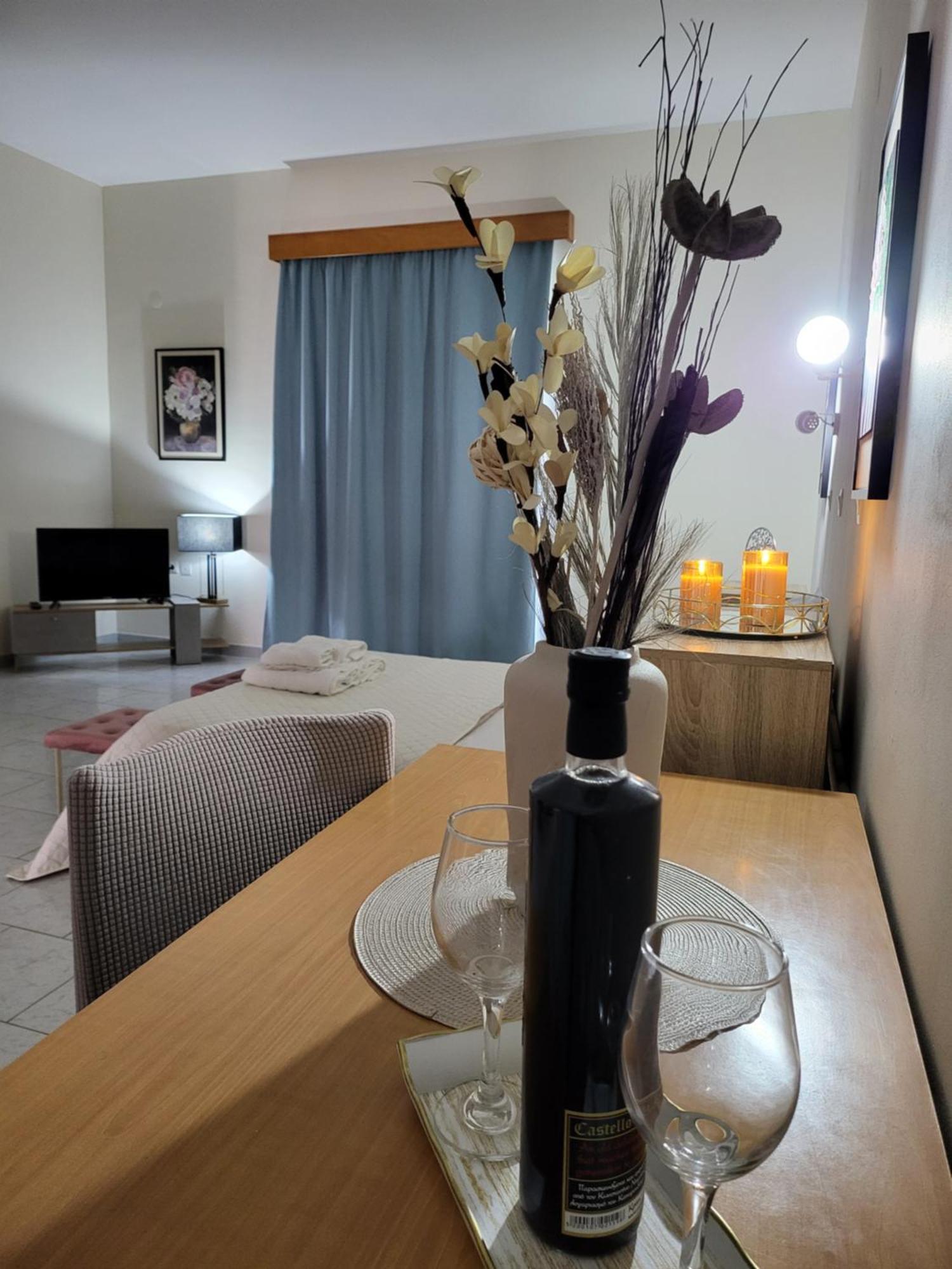 Pyrgos Hotel Apartments Кремасті Екстер'єр фото