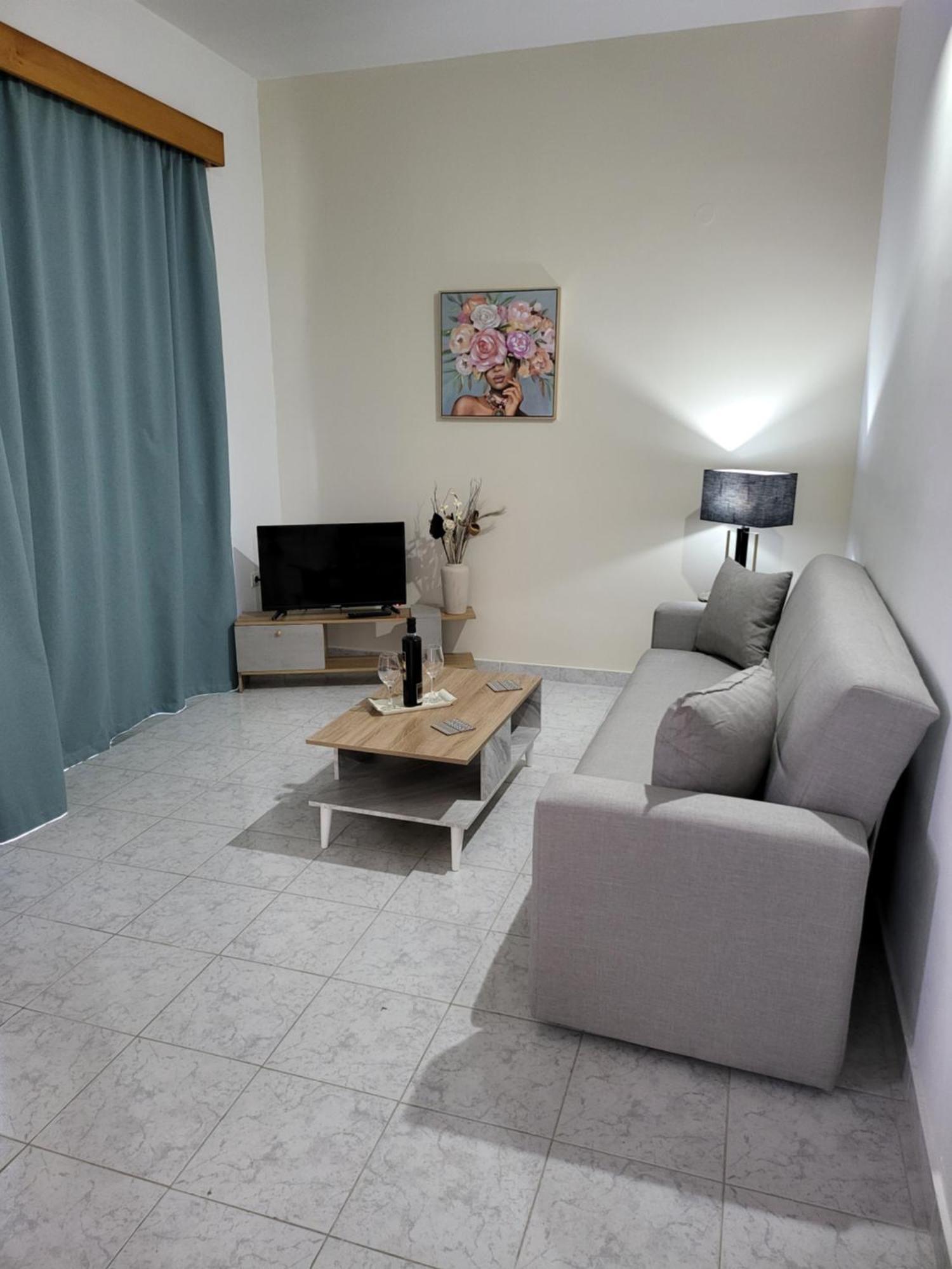 Pyrgos Hotel Apartments Кремасті Екстер'єр фото
