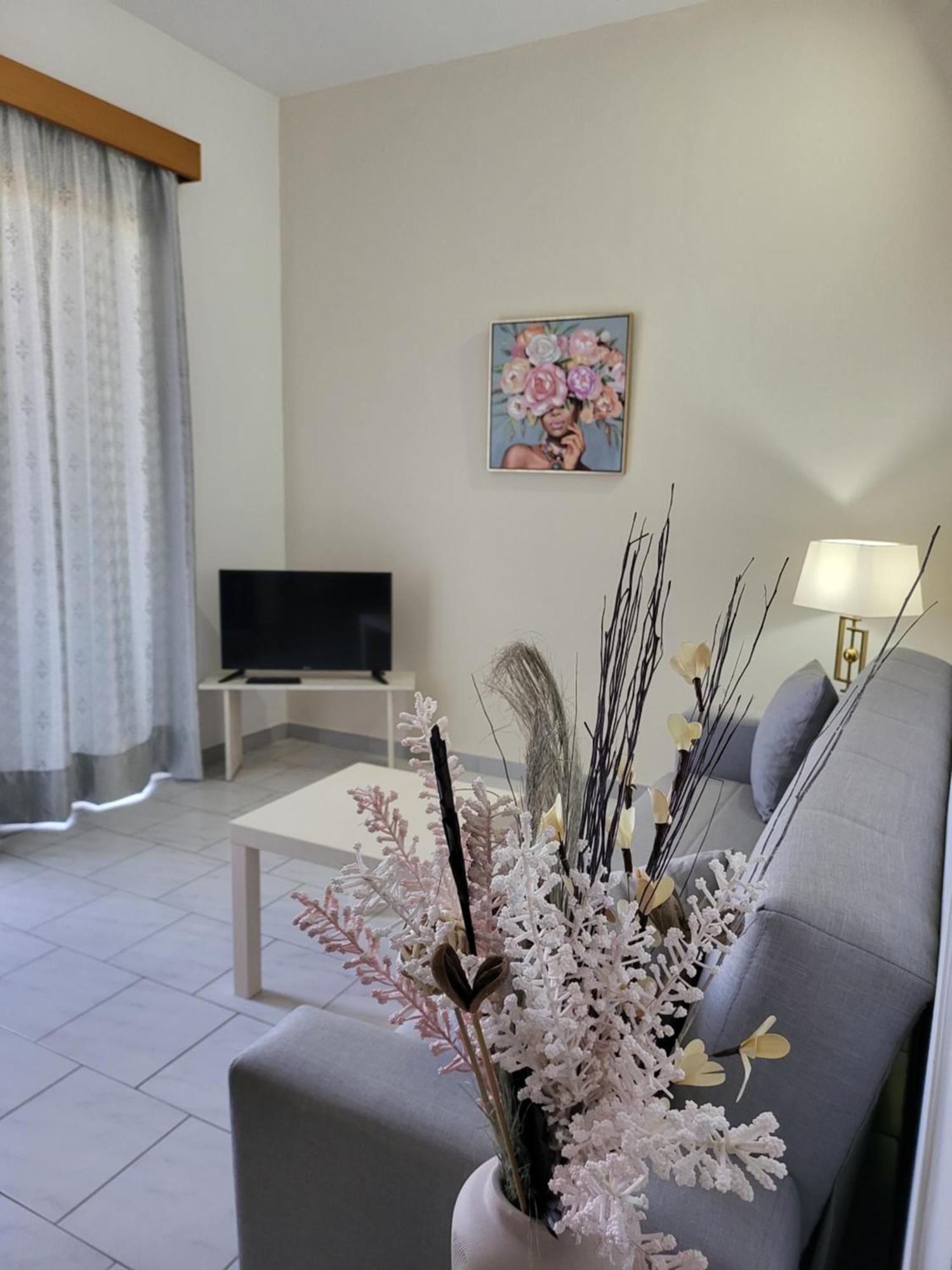 Pyrgos Hotel Apartments Кремасті Екстер'єр фото