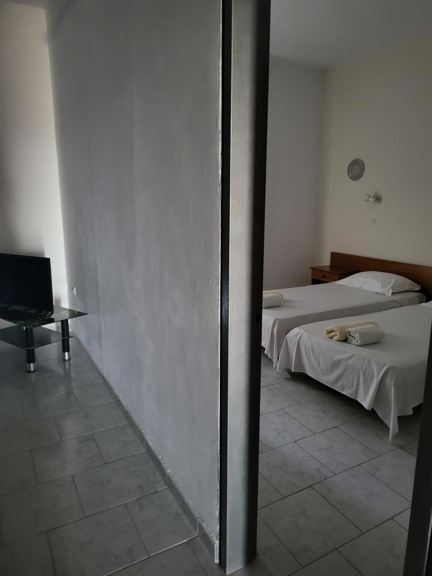 Pyrgos Hotel Apartments Кремасті Екстер'єр фото