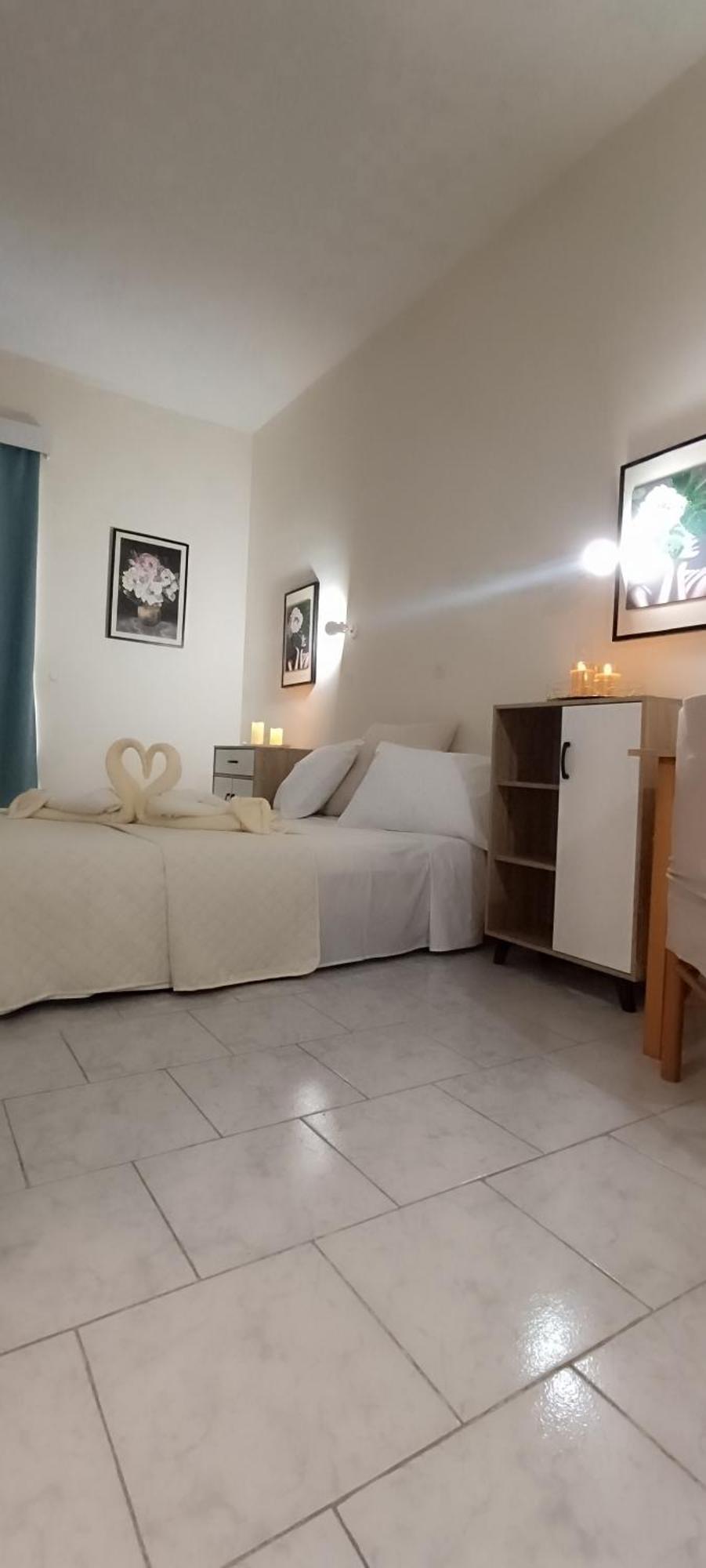 Pyrgos Hotel Apartments Кремасті Екстер'єр фото