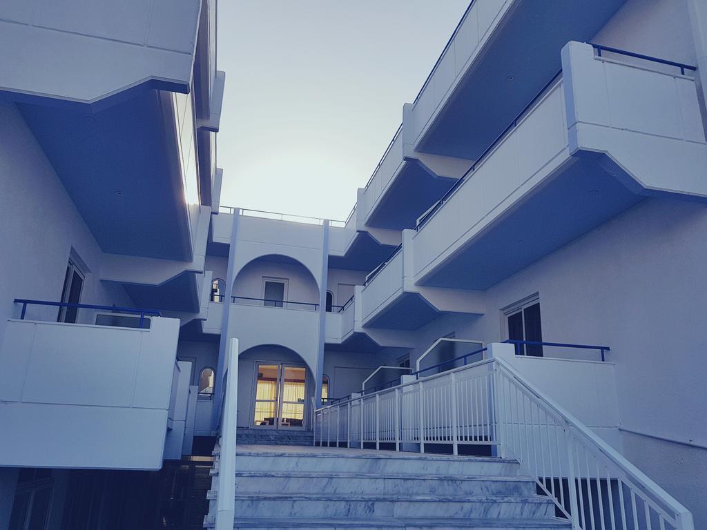 Pyrgos Hotel Apartments Кремасті Екстер'єр фото