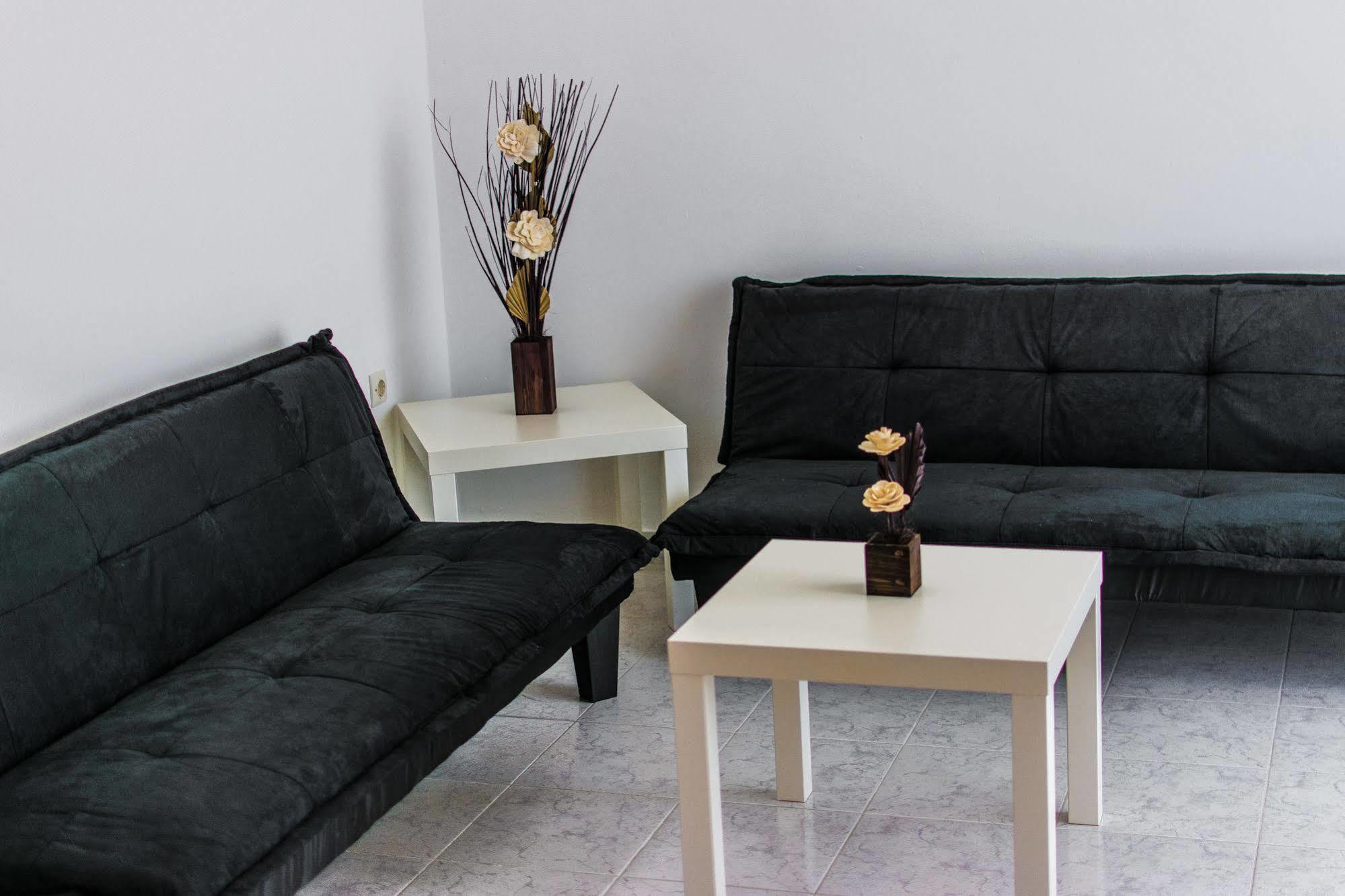 Pyrgos Hotel Apartments Кремасті Екстер'єр фото