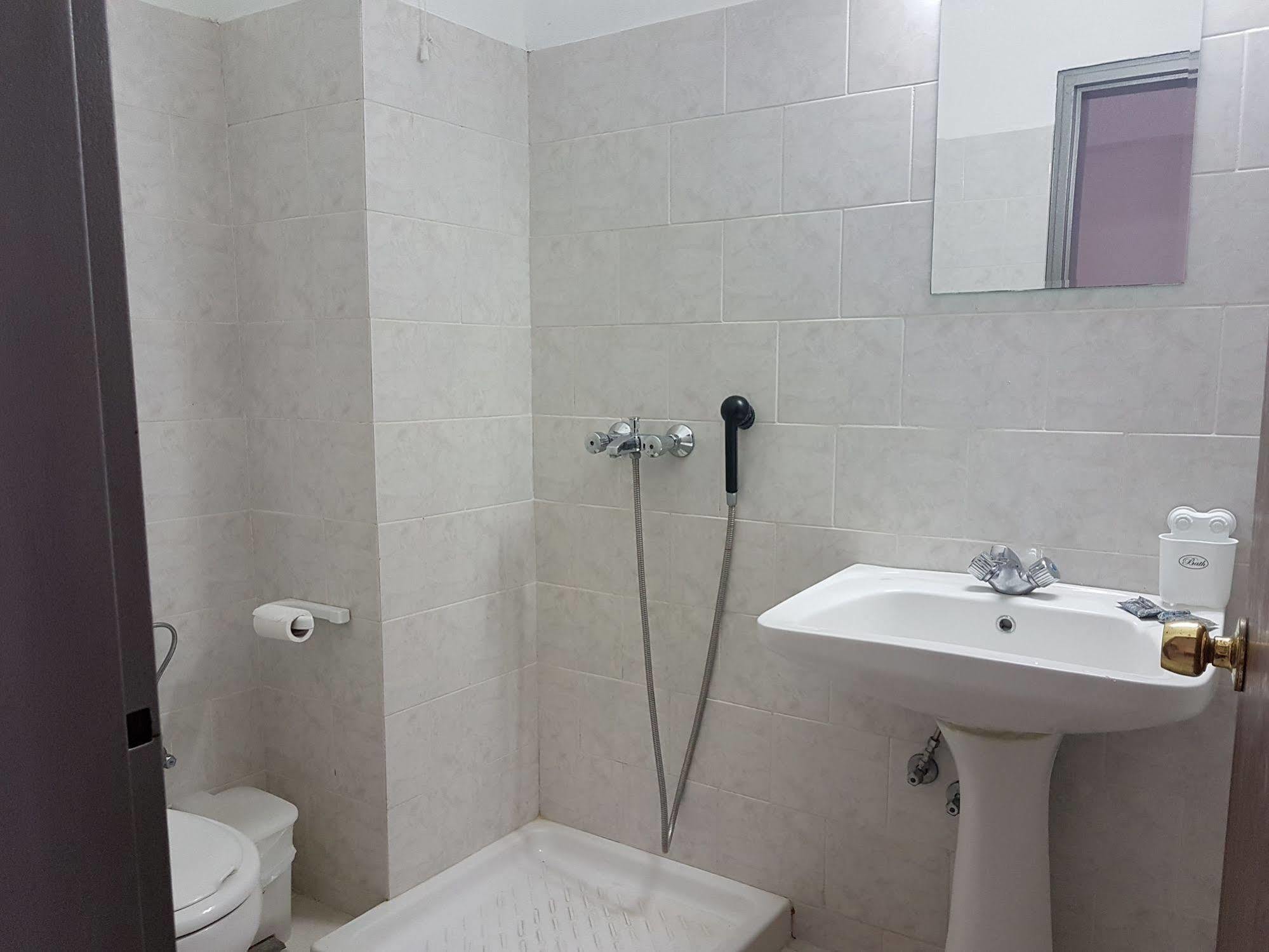 Pyrgos Hotel Apartments Кремасті Екстер'єр фото